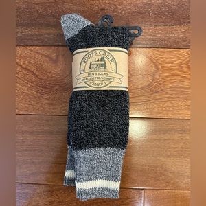 New with tags. 2 pack of Roots Men’s Cabin Socks